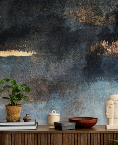 carta da parati murale in cemento personalizzabile blu e oro chiamata Rain with Sun di Elizabeth Fredriksson per camera da letto o bagno