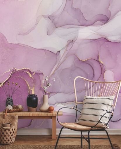 Decorazione murale con acquerello viola e viola