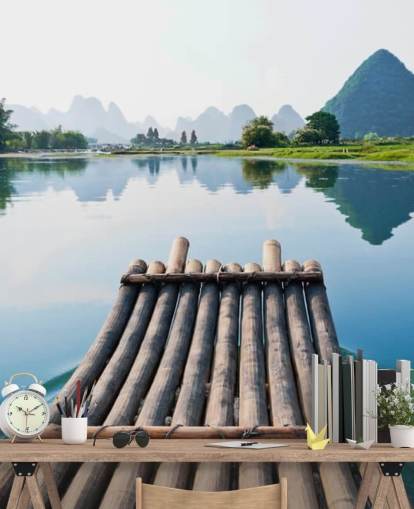 Decorazione murale con zattera di bambù sul lago