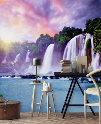 paars en blauw watervalbehang genaamd Banyue Waterfall voor woonkamers, thuiskantoren en bedrijven