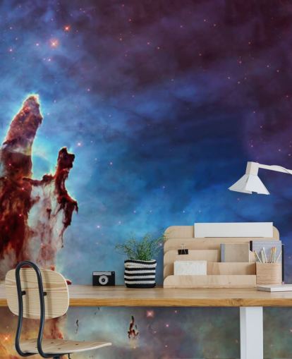 Orange Nebulosa klo mot färgstark bakgrund