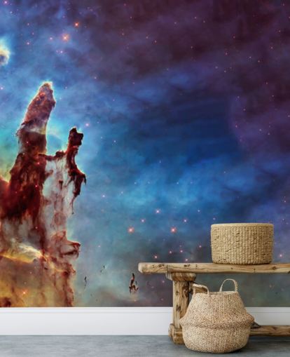 Artiglio della nebulosa arancione su sfondo colorato