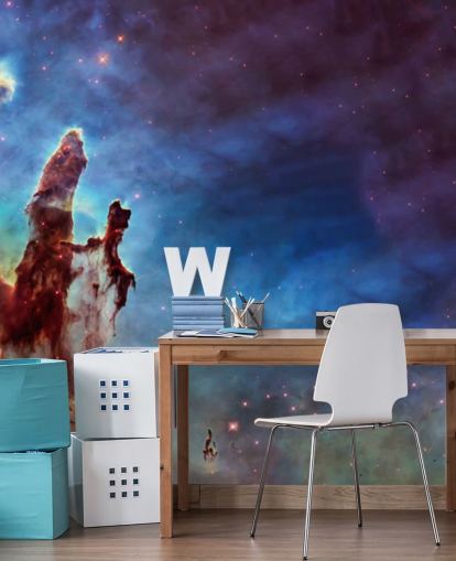 Orange Nebulosa klo mot färgstark bakgrund