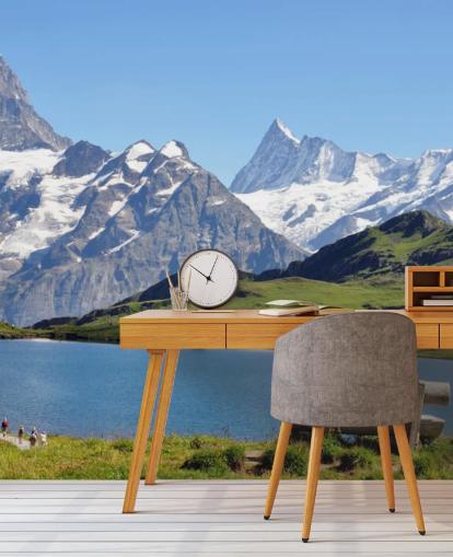 Schneebedeckter Berg und See Fototapete