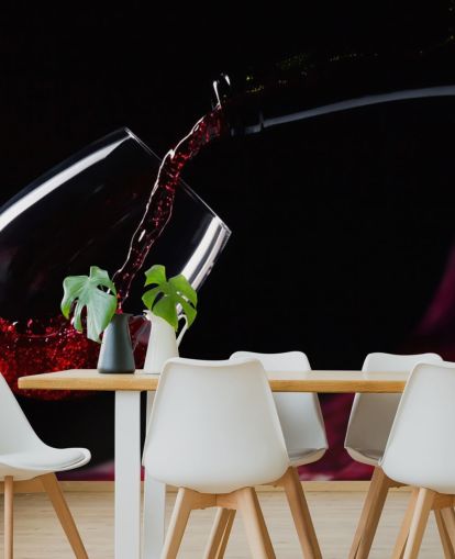 Red Wine in Glass Wallpaper