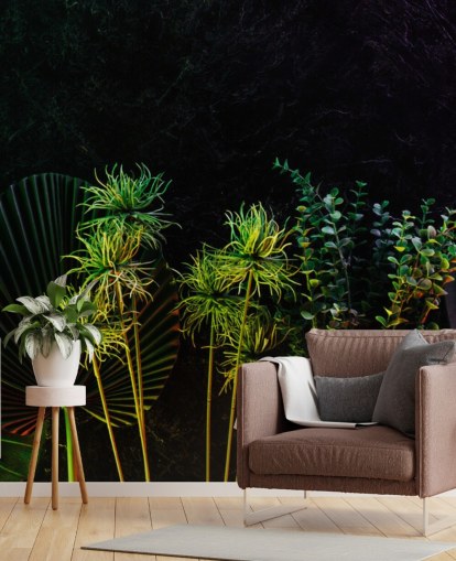 Plantas tropicales iluminadas por la luna