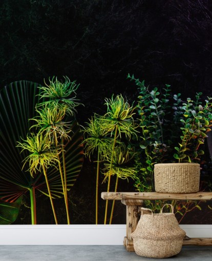 Plantas tropicales iluminadas por la luna