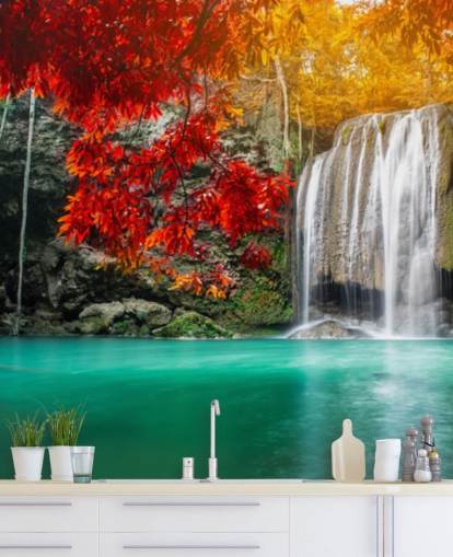 orange und gelbe Bäume von Wasserfall Tapete orange und gelbe Bäume von Wasserfall Tapete
