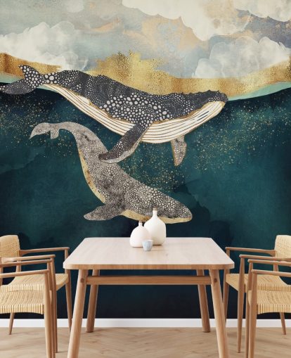 marineblauwe en gouden muurschildering op maat met walvisbehang genaamd Bond II van SpaceFrog Designs voor woonkamers of slaapkamers
