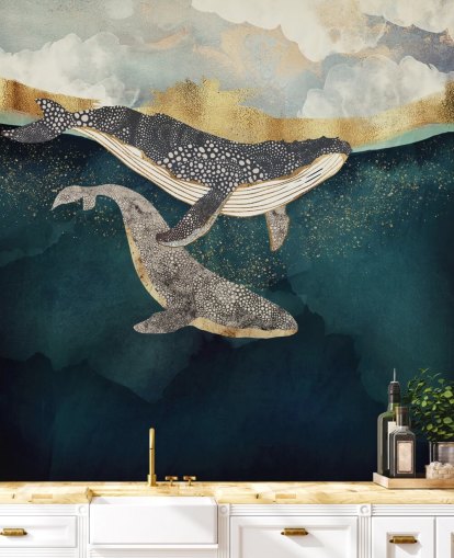 papier peint mural personnalisé en forme de baleine bleu marine et doré appelé Bond II par SpaceFrog Designs pour les salons ou les chambres