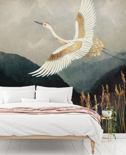 aanpasbaar oosters behang in goud en marineblauw genaamd Elegant Flight van SpaceFrog Designs voor woonkamers of slaapkamers