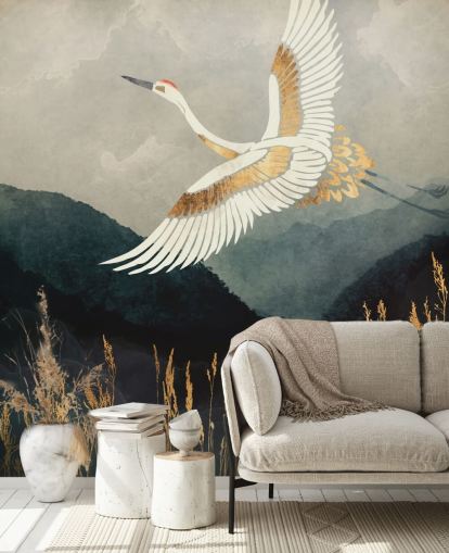 carta da parati orientale personalizzabile in oro e blu marino chiamata Elegant Flight di SpaceFrog Designs per salotti o camere da letto