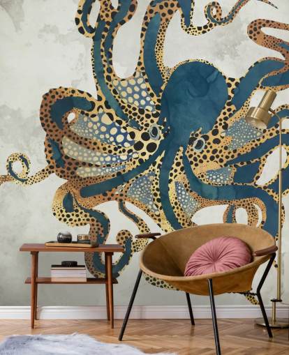 marineblå og gull tilpassbar blekksprut tapetmaleri kalt Underwater Dream VI av SpaceFrog Designs for bad