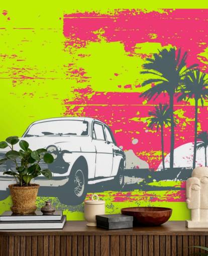 Coche dibujado en papel pintado de fondo colorido Coche dibujado en papel pintado de fondo colorido