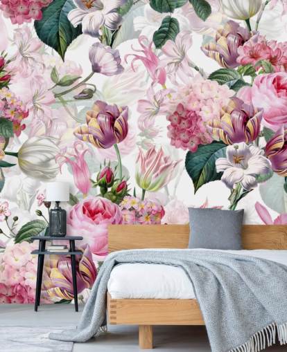 Lyserøde roser og hvide blomster Baggrund Lyserøde roser og hvide blomster Baggrund