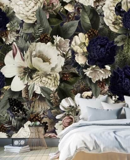 mural de papel pintado floral azul oscuro y blanco llamado Midnight Bouquet de Uta Naumann para dormitorios