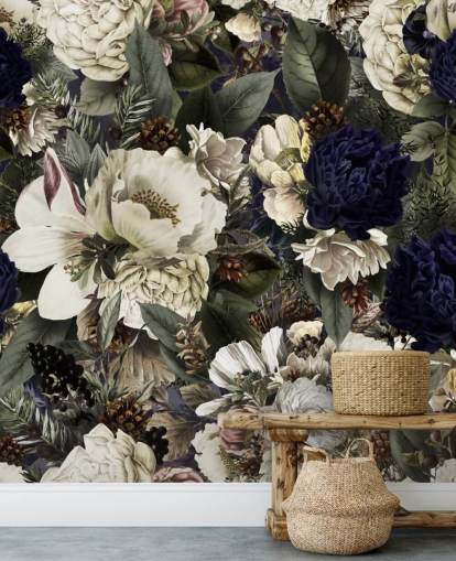 mural de papel pintado floral azul oscuro y blanco llamado Midnight Bouquet de Uta Naumann para dormitorios mural de papel pintado floral azul oscuro y blanco llamado Midnight Bouquet de Uta Naumann para dormitorios