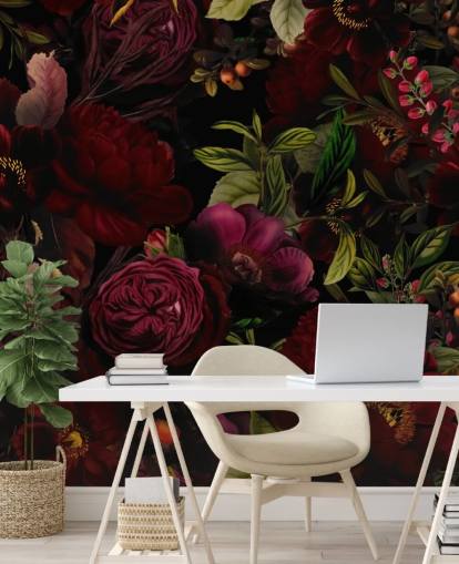 lilla tilpassbart blomstertapet veggmaleri kalt Moody Maroon av Uta Naumann for soverom