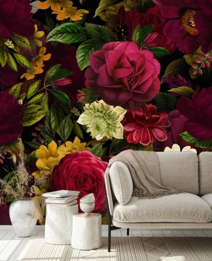 mural de papel de parede floral roxo, rosa e verde chamado Pink Rose Jungle de Uta Naumann para quartos e salas de estar