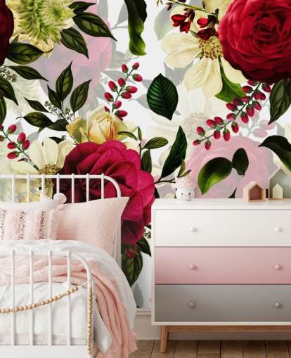 Papier peint de belles roses foncées avec des feuilles vertes