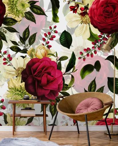 Papier peint de belles roses foncées avec des feuilles vertes