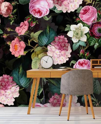 Muurschildering roze rozen en groene bladeren