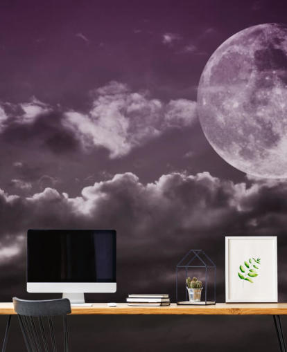 Decorazione murale con cieli viola e luna grigia