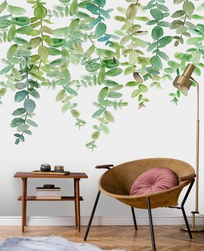 hvitt og grønt hengende blomstertapet veggmaleri kalt Evergreen Hanging Eucalyptus av Carol Robinson hvitt og grønt hengende blomstertapet veggmaleri kalt Evergreen Hanging Eucalyptus av Carol Robinson