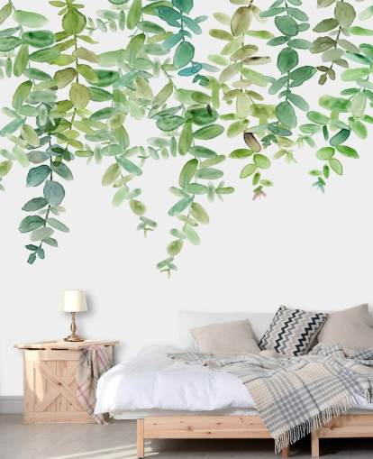 carta da parati murale floreale da appendere bianca e verde chiamata Evergreen Hanging Eucalyptus di Carol Robinson