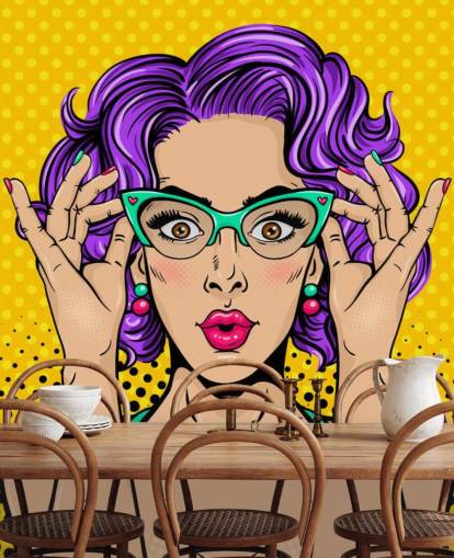 Retro-Tapete mit violetten Dauerwellenhaaren und Brille aus den 1950er Jahren