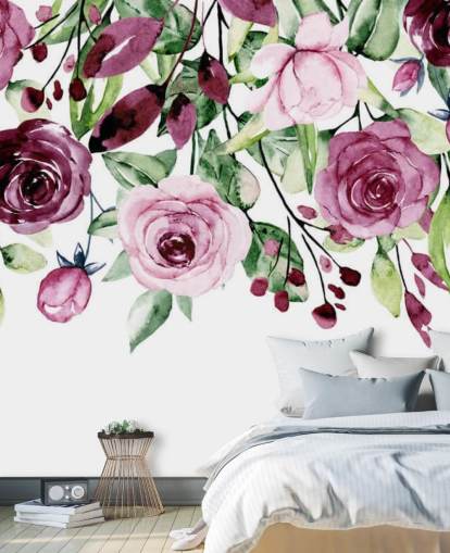 lila Blumen und Blätter hängen Tapete