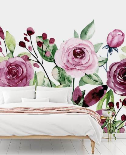 Papel pintado de acuarela con flores moradas y hojas verdes