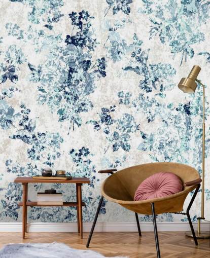 Blauw bedrukt bloemenbehang