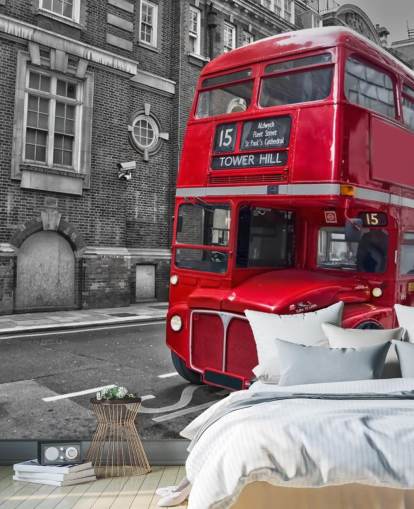 schwarze, weiße und rote Londoner Bus-Tapete namens Red London Bus für Heimbüros und Wohnzimmer