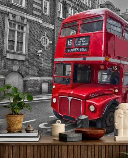 mural de papel pintado de autobús de Londres en blanco, negro y rojo llamado Red London Bus para oficinas en casa y salas de estar