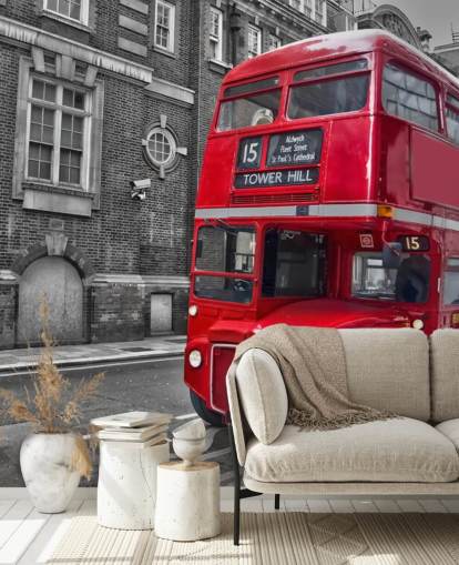 svart, vit och röd london buss tapetväggmålning kallad Red London Bus för hemmakontor och vardagsrum
