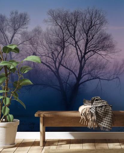 blaue neblige Baum-Tapete