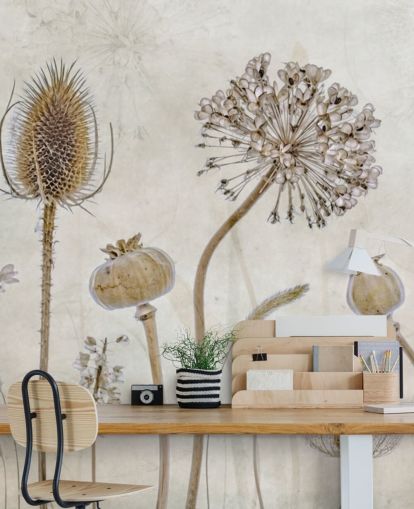 beige och brun anpassningsbar blommig tapet kallad Aged with Beauty av Mandy Disher för sovrum, vardagsrum och matsalar