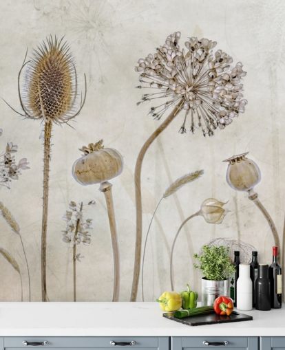 papier peint floral personnalisable beige et marron appelé Aged with Beauty de Mandy Disher pour les chambres, les salons et les salles à manger papier peint floral personnalisable beige et marron appelé Aged with Beauty de Mandy Disher pour les chambres, les salons et les salles à manger