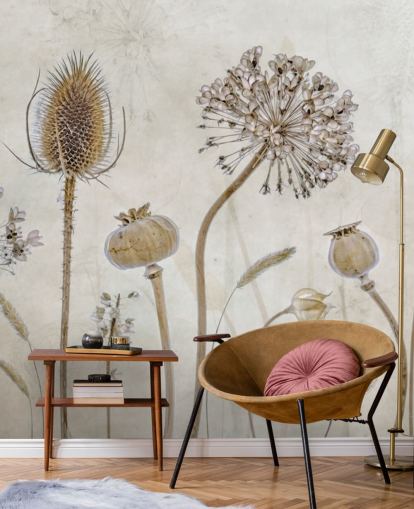 Beigefarbene und braune, individuell gestaltbare Blumentapete namens Aged with Beauty von Mandy Disher für Schlafzimmer, Wohn- und Esszimmer