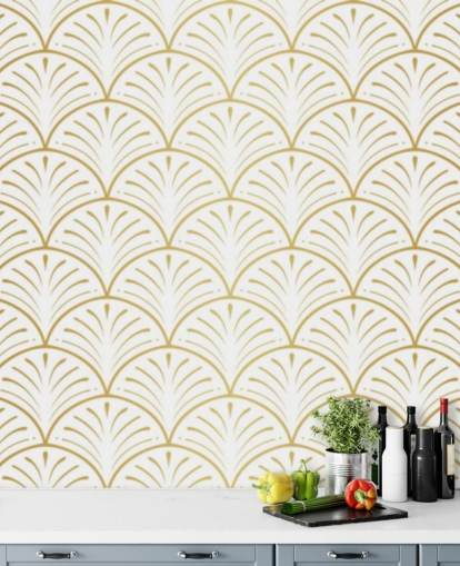 papel pintado de conchas en tonos blancos y dorados