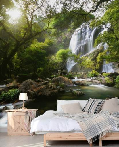 bergwaterval en stream fotobehang