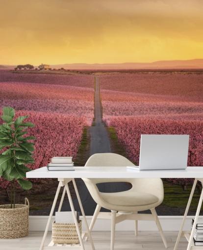 lång väg med rosa blommande träd tapeter