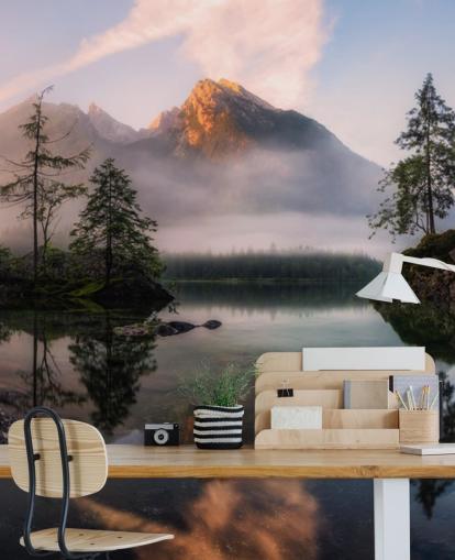 papel de parede misty lake and mountain view
