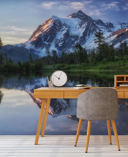 carta da parati innevata di montagna e lago