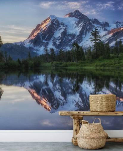 fondo de pantalla de aguas nevadas de montañas y lagos