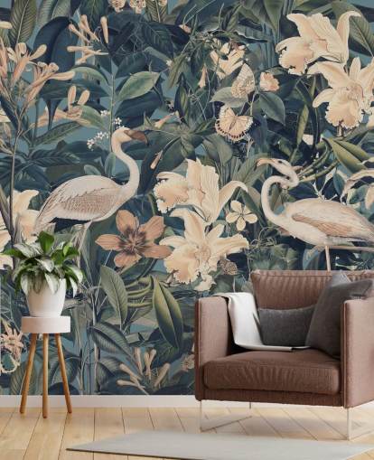 papel pintado de flamencos y flores de color naranja pálido en la selva verde