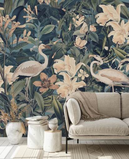 flamingos laranja pálidos e flores em papel de parede verde selva