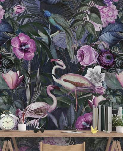 dunkelviolette, blaue und grüne florale Flamingo-Tapete