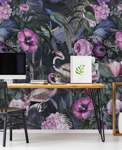 mørk lilla, blå og grønn floral flamingo tapet